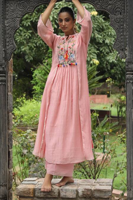 Desert Shine By Sulochana Jangir_Pink Chanderi Tassels Split V-neck Resham Embroidered Dress_Online_at_Aza_Fashions