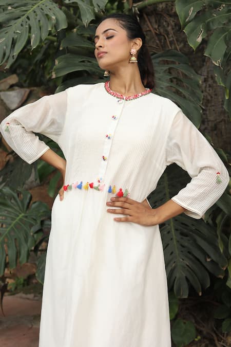 Buy_Desert Shine By Sulochana Jangir_White Chanderi Tassels, Embroidery Round Neck Kurta And Salwar Set_Online_at_Aza_Fashions