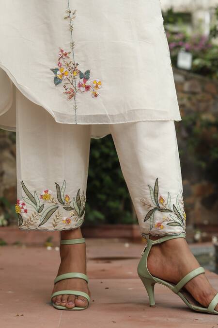 Desert Shine By Sulochana Jangir_Ivory Chanderi Sequins, Patchwork, Embroidery Round Neck Kurta And Salwar Set_Online_at_Aza_Fashions