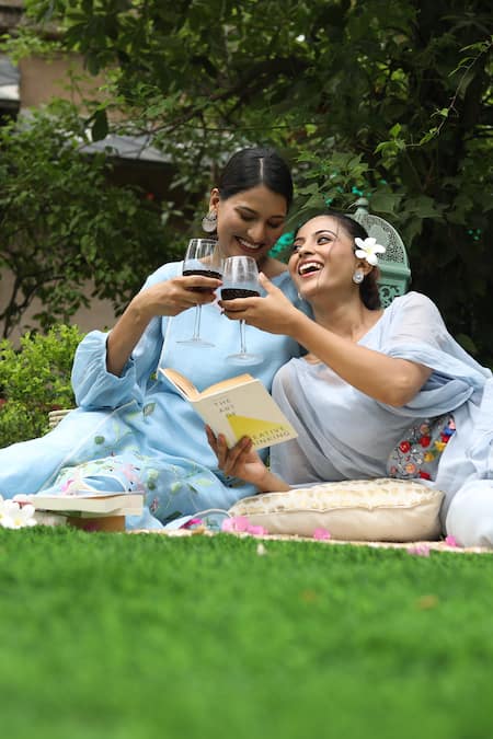 Desert Shine By Sulochana Jangir_Blue Chanderi Embroidery Round Neck Kaftan Top With Pant_Online_at_Aza_Fashions