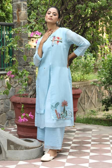 Buy_Desert Shine By Sulochana Jangir_Blue Chanderi Embroidery Round Neck Kurta And Pant Set_Online_at_Aza_Fashions