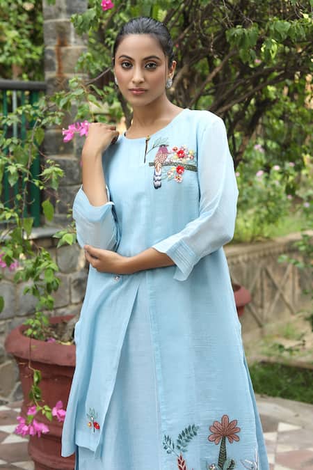 Shop_Desert Shine By Sulochana Jangir_Blue Chanderi Embroidery Round Neck Kurta And Pant Set_Online_at_Aza_Fashions