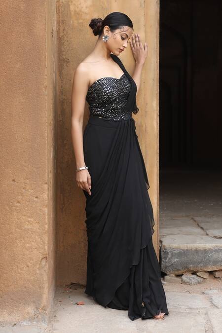 Buy_Nitisha Kashyap Official_Black Georgette, Silk Mirrors Sweetheart Embroidered Blouse Pre-draped Saree Set _Online_at_Aza_Fashions