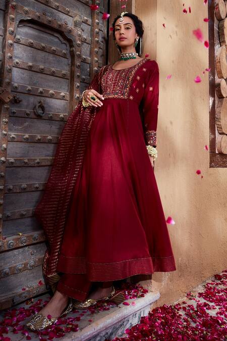 Kritika Dawar_Maroon Silk, Tissue Tassels, Mirrors, Embroidery Scoop Neck Anarkali Set _at_Aza_Fashions