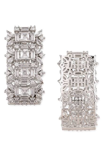 Buy_Auraa Trends_White Zari Rectangular Shape Stud Earrings_Online_at_Aza_Fashions