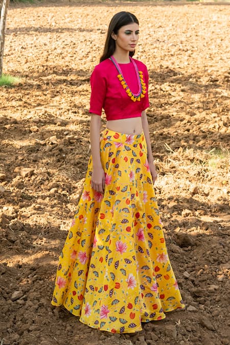 Rang Swati Vijaivargie_Yellow Linen Satin, Silk Chanderi Round Printed Lehenga Set _Online_at_Aza_Fashions