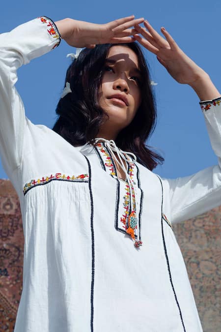 Shop Nikasha White Cotton Square Neck Embroidered Dress at Aza Fashions Shop_Nikasha_White Cotton Square Neck Embroidered Dress _at_Aza_Fashions