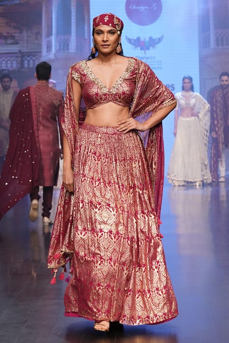 Soniya G_Maroon Pure Silk Blend Foil Print, Beads Embroidery V Neck Lehenga Set _Online_at_Aza_Fashions