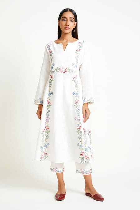Payal Pratap Linen Embroidered Kurta & Pant Set 