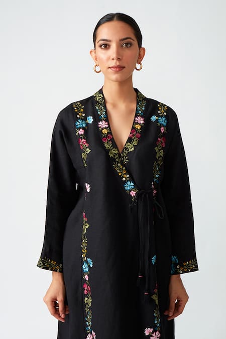 Buy_Payal Pratap_Black Linen Floral Motifs V Neck Triteleia Embroidered Kurta And Pant Set _Online_at_Aza_Fashions