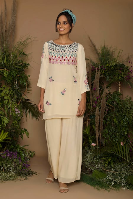 Shop Samatvam By Anjali Bhaskar Beige Cotton, Banana Fabric Round Hand Embroidered Kurta Pant Set at Aza Fashions Shop_Samatvam By Anjali Bhaskar_Beige Cotton, Banana Fabric Round Hand Embroidered Kurta Pant Set _at_Aza_Fashions