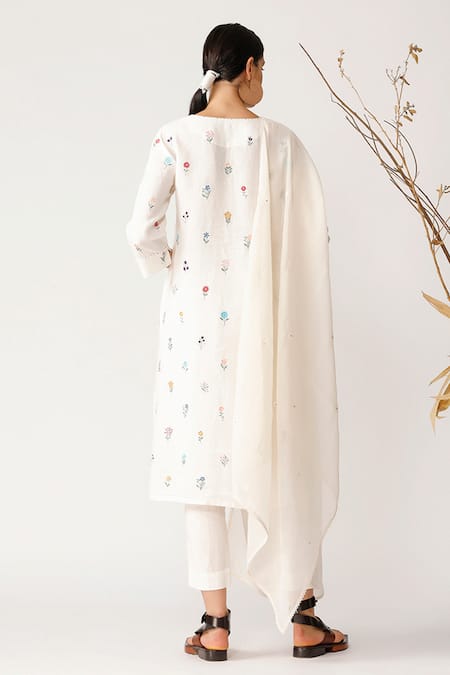 Shop Payal Pratap Beige Linen Notched Embroidered Kurta Set at Aza Fashions Shop_Payal Pratap_Beige Linen Notched Embroidered Kurta Set _at_Aza_Fashions