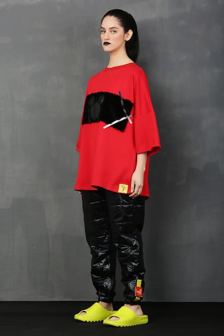 Buy_I Am Trouble By KC_Red Cotton Spandex Applique Mickey Round Fur T-shirt_Online_at_Aza_Fashions