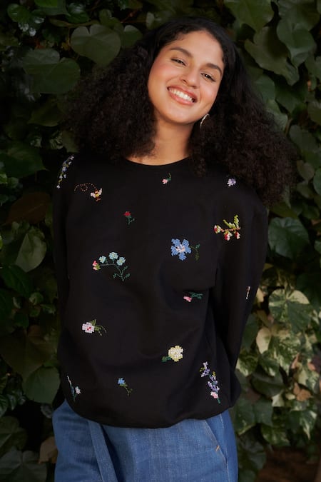 Buy_Ode To Odd_Black Cotton, Fleece Embroidery Round Neck Thread Sweatshirt_Online_at_Aza_Fashions