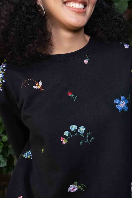 Shop_Ode To Odd_Black Cotton, Fleece Embroidery Round Neck Thread Sweatshirt_Online_at_Aza_Fashions