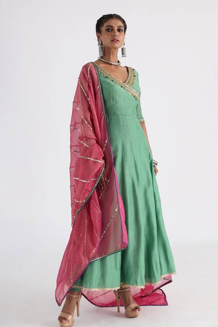 Buy_Smriti By Anju Agarwal_Green Silk, Taffeta, Bamboo, Tissue Embroidery, Sequins V-neck Anarkali Set _Online_at_Aza_Fashions