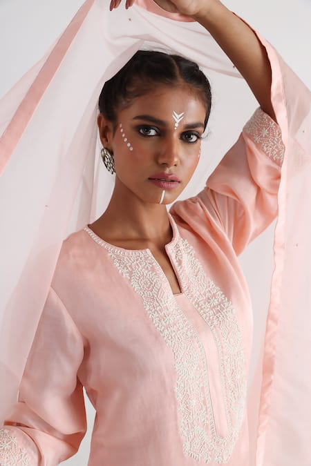 Shop_Smriti By Anju Agarwal_Pink Linen, Silk, Bamboo, Organza Embroidery Split V-neck Ruhae Yoke Kurta Set _Online_at_Aza_Fashions