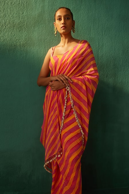Aapro Preet Pre-Draped Saree With Blouse 