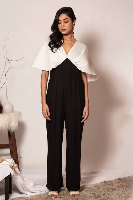 Vanshika Agarwal Label_Black Moss , Lining Taffeta, Yoyo V Neck Front Pleated Jumpsuit _Online_at_Aza_Fashions