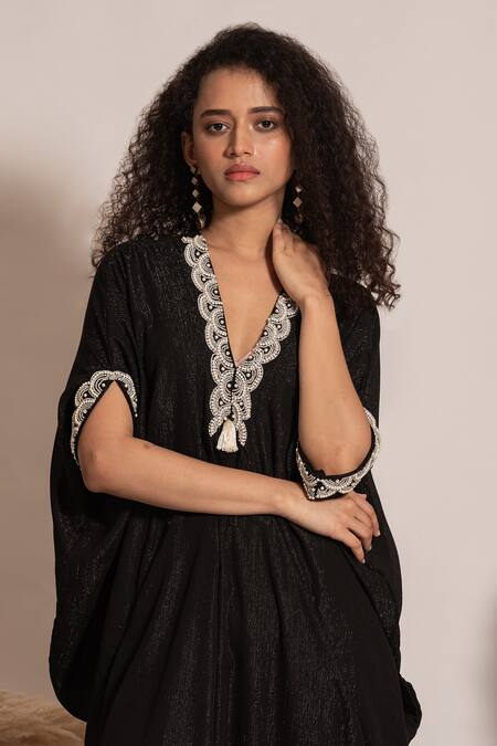 Buy Vanshika Agarwal Label Black Lining Taffeta, Metallic Georgette Zola Textured Embroidered Kaftan Online at Aza Fashions Buy_Vanshika Agarwal Label_Black Lining Taffeta, Metallic Georgette Zola Textured Embroidered Kaftan _Online_at_Aza_Fashions
