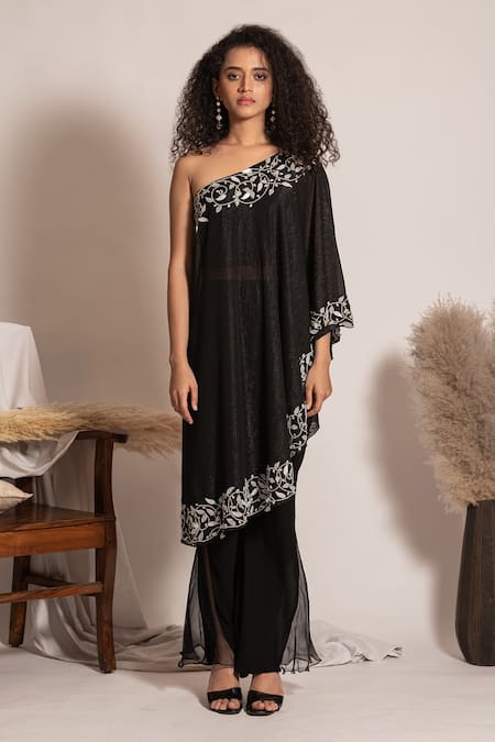 Vanshika Agarwal Label Black Modal, Taffeta, Georgette Pearls, Hand Embroidered Tunic And Pant Set Online at Aza Fashions Vanshika Agarwal Label_Black Modal, Taffeta, Georgette Pearls, Hand Embroidered Tunic And Pant Set _Online_at_Aza_Fashions