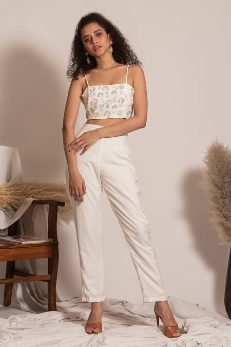 Vanshika Agarwal Label_White Taffeta, Cotton Embroidery, Sequins 3d Floral Applique Top And Pant Set_Online_at_Aza_Fashions