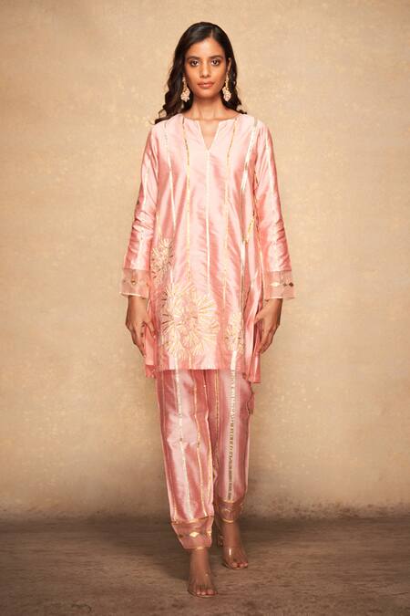 Gulabo By Abu Sandeep_Pink 100% Pure Chanderi Silk Embellished Gota Notched Patti Stripe Pattern Kurta_at_Aza_Fashions