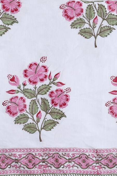 Buy Amoliconcepts White Eco Friendly Cotton Hand Block Print Reversible Double Dohar Online at Aza Fashions Buy_Amoliconcepts_White Eco Friendly Cotton Hand Block Print Reversible Double Dohar_Online_at_Aza_Fashions