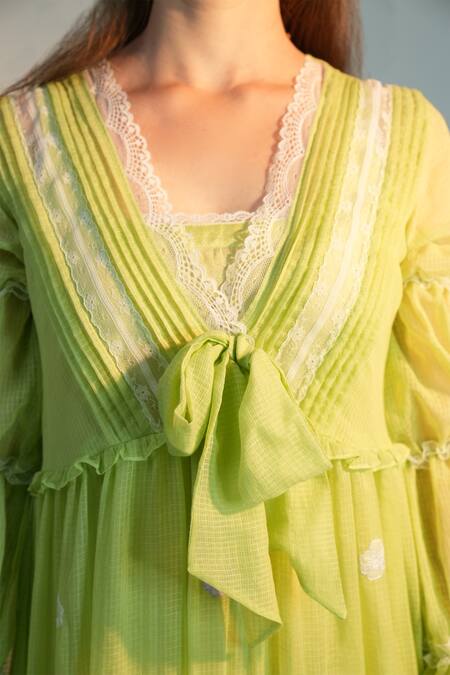 Jyoti Bansal_Green Kota Doria Applique V-neck Tea Date Pleated Bodice Maxi Dress _Online_at_Aza_Fashions