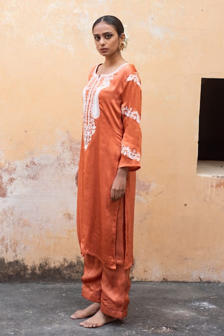 Avaasya Jaipur Orange Cotton, Silk Embroidery Split V-neck Paisley Kurta And Flared Pant Set Online at Aza Fashions Avaasya Jaipur_Orange Cotton, Silk Embroidery Split V-neck Paisley Kurta And Flared Pant Set _Online_at_Aza_Fashions