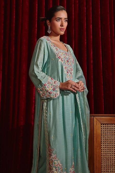 Ajiesh Oberoi Green Silk, Organza Embroidery, Gota Patti Round Riwaaz Straight Kurta Pant Set Online at Aza Fashions Ajiesh Oberoi_Green Silk, Organza Embroidery, Gota Patti Round Riwaaz Straight Kurta Pant Set _Online_at_Aza_Fashions
