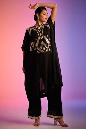 Buy_Gulabo By Abu Sandeep_Black Geometric Sequin Work Applique Kaftan 