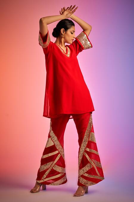 Gulabo By Abu Sandeep_Red Georgette Sequins, Applique V-neck Work Short Kurta_at_Aza_Fashions