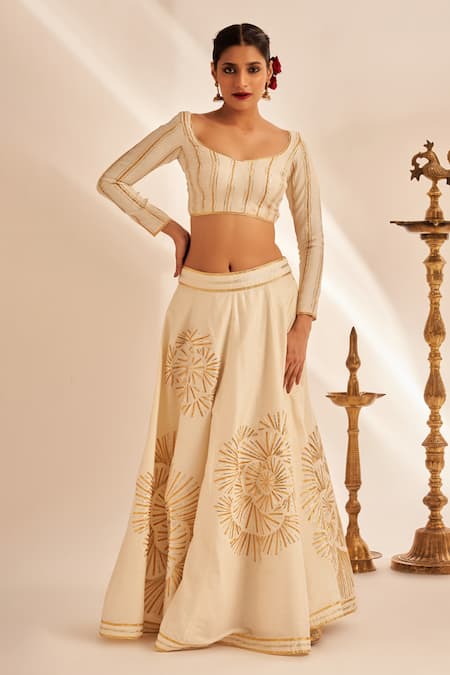 Gulabo By Abu Sandeep_Off White 100% Pure Chanderi Silk Embellished Gota Work Rose Skirt _at_Aza_Fashions