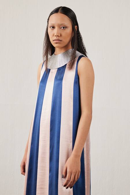 Akhl_Multi Color Textured Satin (90% Polyester 10% Elastane)+metallic Yarn ( 30% Gown _Online_at_Aza_Fashions