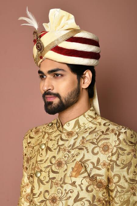 Aryavir Malhotra_Cream Glass Velvet Colorblock Safa_at_Aza_Fashions