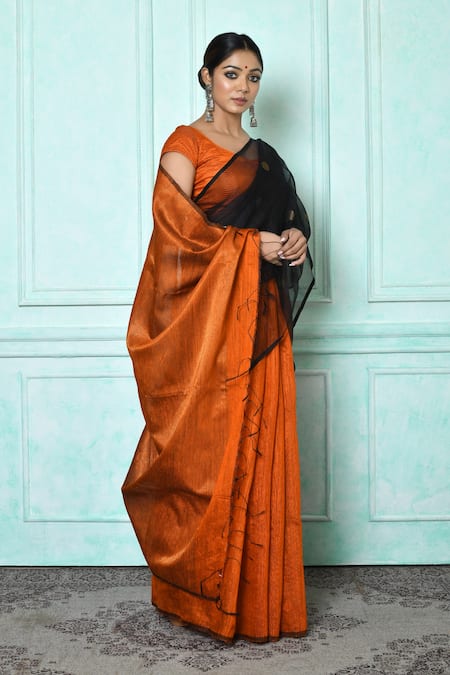 Buy Suta Black Printed Saree Without Blouse for Women Online @ Tata CLiQ