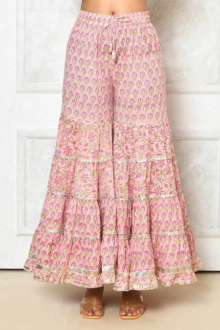 Samyukta Singhania_Pink Cotton Embroidery Round Neck Floral Print Kurta Flared Pant Set _Online_at_Aza_Fashions