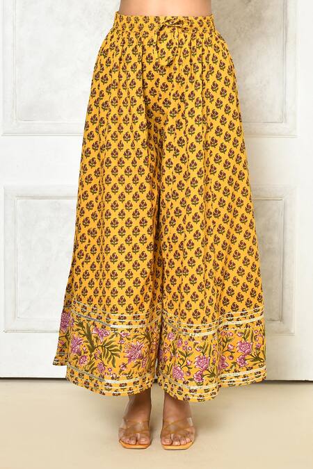 Samyukta Singhania_Yellow Cotton Embroidery Round Neck Floral Print Anarkali Set_Online_at_Aza_Fashions