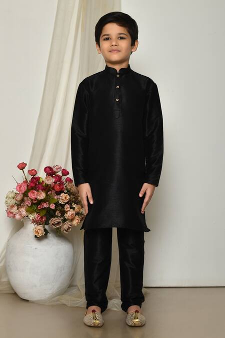 Buy_Petite Pomme_Black Brocade, Silk Embroidery Floral Baroque Print Jacket Kurta Set _Online_at_Aza_Fashions