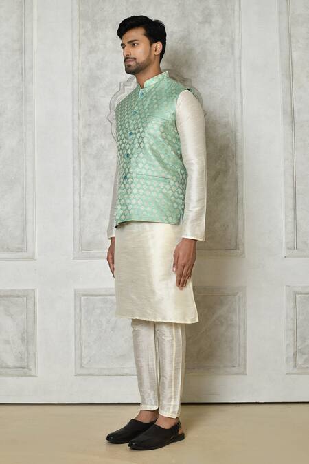 Buy_Samyukta Singhania_Green Jacquard, Silk Woven Floral Motif Bundi_Online_at_Aza_Fashions