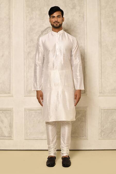 Shop_Naintara Bajaj_Peach Bundi Linen Silk Chevron Pattern And Kurta Set _Online_at_Aza_Fashions