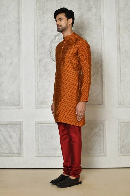 Buy Samyukta Singhania Orange Cotton Silk Printed Chevron Kurta Online at Aza Fashions Buy_Samyukta Singhania_Orange Cotton Silk Printed Chevron Kurta_Online_at_Aza_Fashions