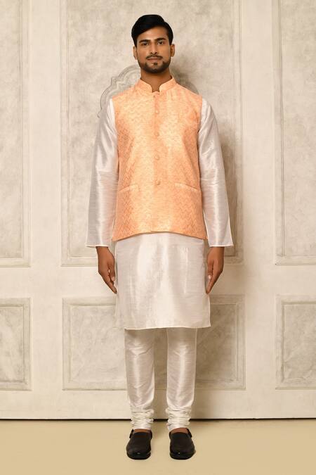 Buy_Naintara Bajaj_Peach Bundi Linen Silk Chevron Pattern And Kurta Set 