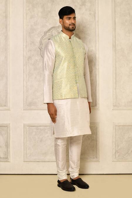 Shop Naintara Bajaj Cream Bundi Linen Silk Chevron Pattern And Kurta Set Shop_Naintara Bajaj_Cream Bundi Linen Silk Chevron Pattern And Kurta Set