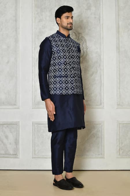 Shop_Arihant Rai Sinha_Blue Cotton, Silk Embroidery Geometric Print Kurta Set 