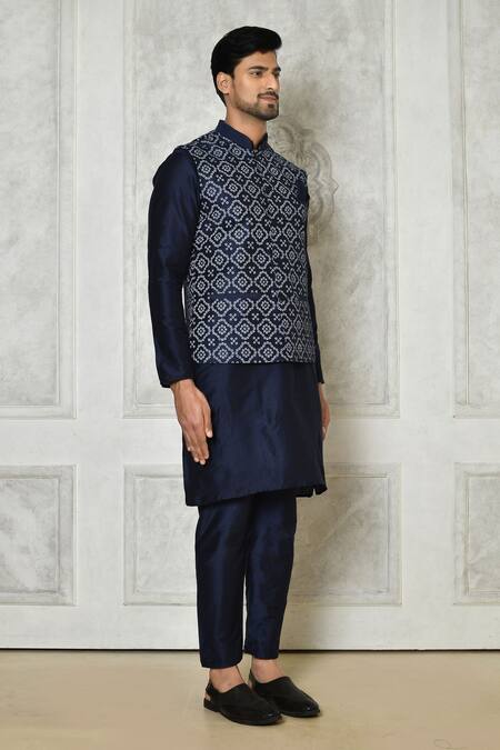 Shop_Samyukta Singhania_Blue Cotton Silk Bandhani Bundi_Online_at_Aza_Fashions