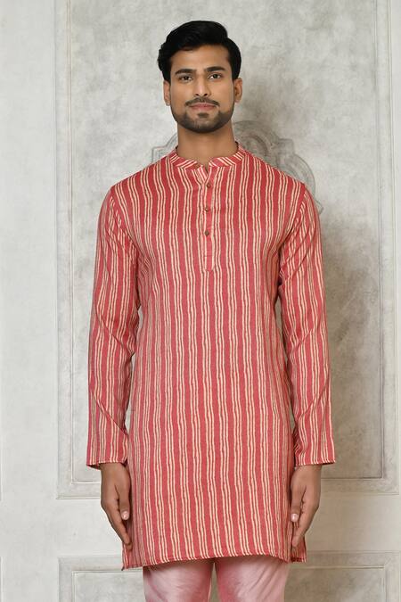 Samyukta Singhania_Coral Cotton Silk Printed Linear Short Mandarin Collar Kurta_at_Aza_Fashions