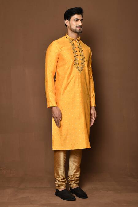Buy_Naintara Bajaj_Yellow Kurta Raw Silk Embroidered Straight Pattern With Churidar 