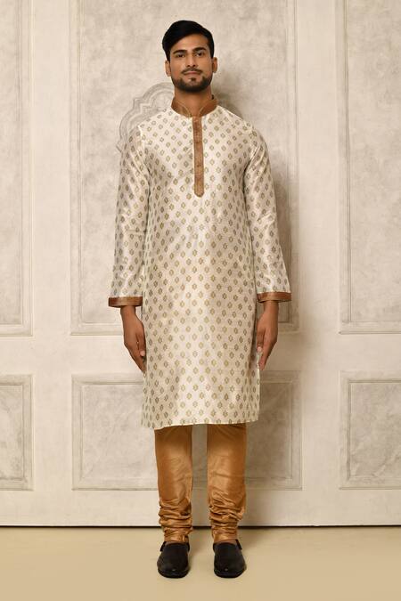 Shop Naintara Bajaj White Kurta Dhupion Print Geometric Pattern Set Online at Aza Fashions Shop_Naintara Bajaj_White Kurta Dhupion Print Geometric Pattern Set _Online_at_Aza_Fashions